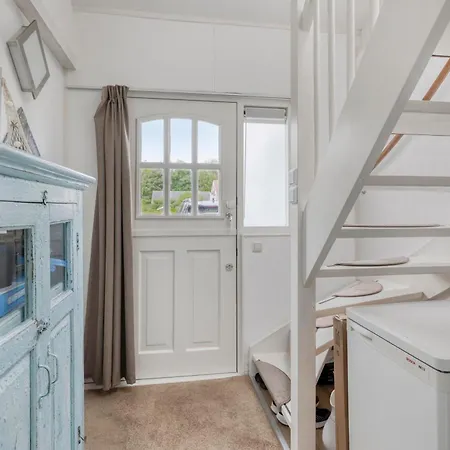 New! House Aan Zee With Spacious Garden Feriehus