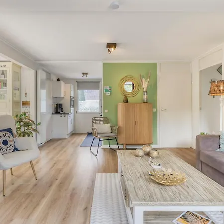 Feriehus New! House Aan Zee With Spacious Garden *