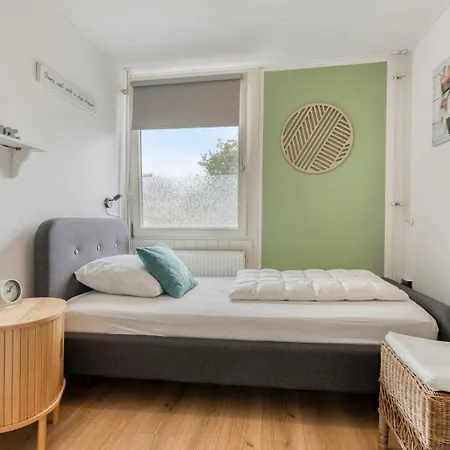 New! House Aan Zee With Spacious Garden Feriehus *