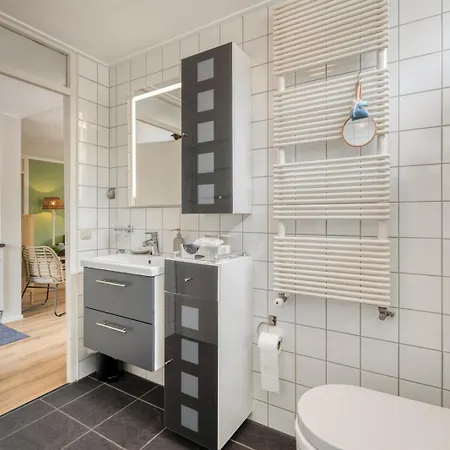 Feriehus New! House Aan Zee With Spacious Garden Julianadorp